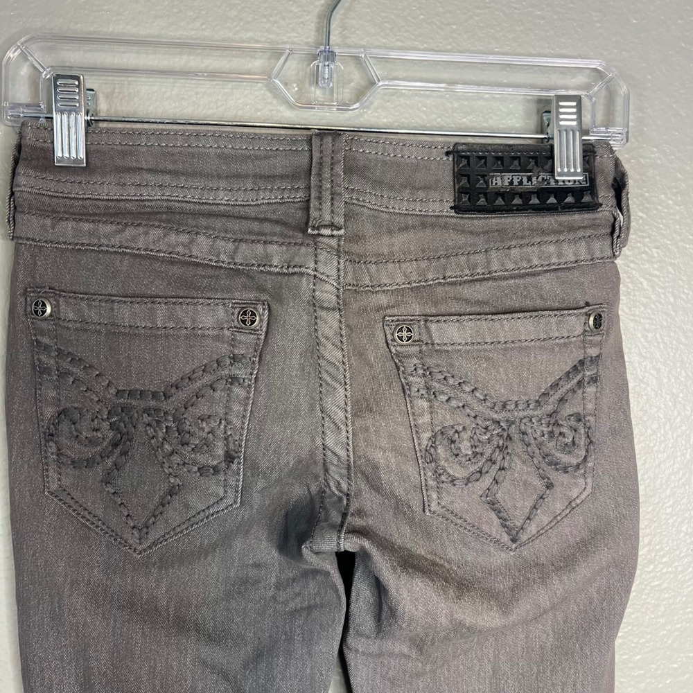 Affliction Raquel‎ Fleur Skinny Jeans Size 24 Y2K Edge Embroidered Low Rise NWT